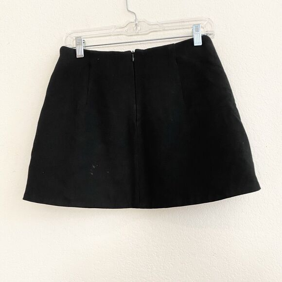 Zara Black Front Flaps Zipper Back Neutral Mini Skirt Size 5 - Picture 7 of 7